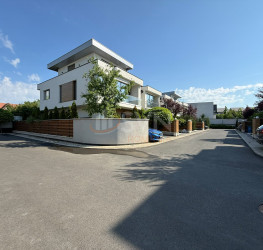 Casa, 7 rooms in LAKE 15 Ilfov/Mogosoaia