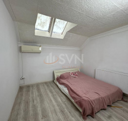 Casa, 8 camere, 150 mp Bucuresti/Calea Calarasilor