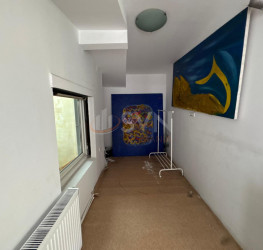 Casa, 8 camere, 150 mp Bucuresti/Calea Calarasilor