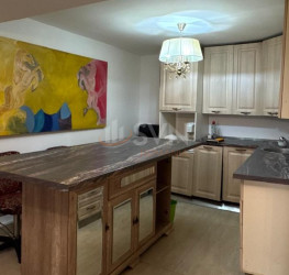 Casa, 8 camere, 150 mp Bucuresti/Calea Calarasilor