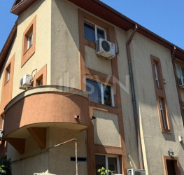 Casa, 8 camere, 210 mp Bucuresti/Unirii