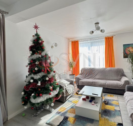 Casa, 8 camere, 225 mp Bucuresti/Titan