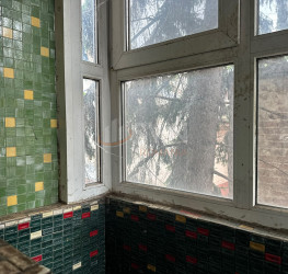 Casa, 8 camere, 230 mp Bucuresti/P-ta Alba Iulia