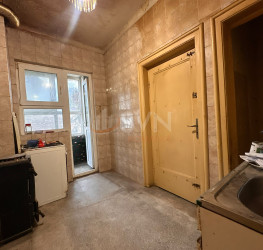 Casa, 8 camere, 230 mp Bucuresti/P-ta Alba Iulia