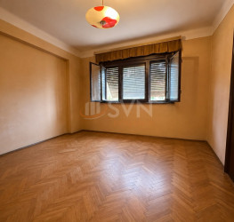 Casa, 8 camere, 230 mp Bucuresti/P-ta Alba Iulia