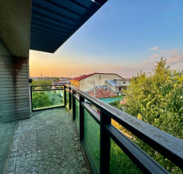 Casa, 8 camere, 262 mp Bucuresti/Colentina