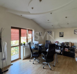 Casa, 8 camere, 332 mp Bucuresti/1 Mai