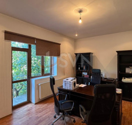 Casa, 8 camere, 332 mp Bucuresti/1 Mai