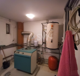 Casa, 8 camere, 430 mp Bucuresti/Piata Alba Iulia