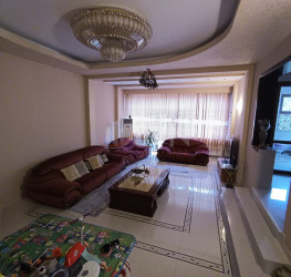Casa, 8 camere, 430 mp Bucuresti/Piata Alba Iulia
