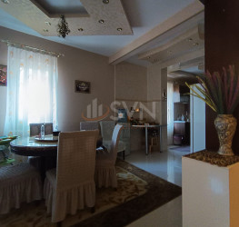 Casa, 8 camere, 430 mp Bucuresti/Piata Alba Iulia
