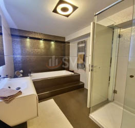 Casa, 8 camere, 446 mp Constanta/Faleza Nord