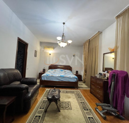 Casa, 8 camere, 500 mp Bucuresti/Pipera