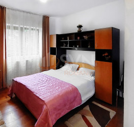 Casa, 8 rooms, 210 mp Brasov/Clabucet