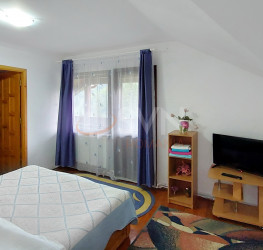 Casa, 8 rooms, 210 mp Brasov/Clabucet