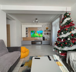 Casa, 8 rooms, 225 mp Bucuresti/Titan