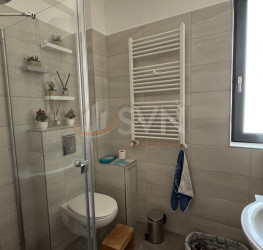 Casa, 8 rooms, 225 mp Bucuresti/Titan
