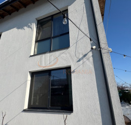 Casa, 8 rooms, 225 mp Bucuresti/Titan