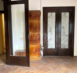 Casa, 8 rooms, 230 mp Bucuresti/P-ta Alba Iulia