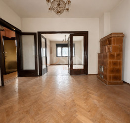 Casa, 8 rooms, 230 mp Bucuresti/P-ta Alba Iulia