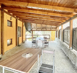 Casa, 8 rooms, 250 mp Brasov/Centru