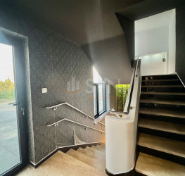 Casa, 8 rooms, 262 mp Bucuresti/Colentina