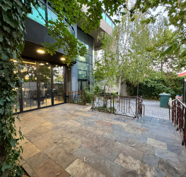 Casa, 8 rooms, 262 mp Bucuresti/Colentina