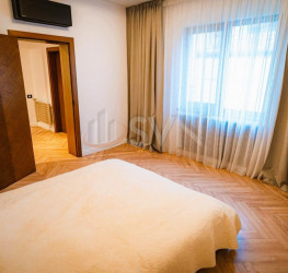 Casa, 8 rooms, 268.5 mp Bucuresti/Dorobanti