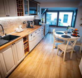 Casa, 8 rooms, 268.5 mp Bucuresti/Dorobanti