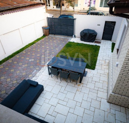 Casa, 8 rooms, 268.5 mp Bucuresti/Dorobanti