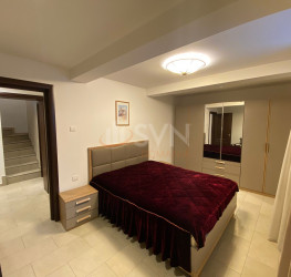 Casa, 8 rooms, 280 mp Bucuresti/Capitale