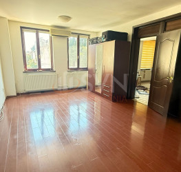 Casa, 8 rooms, 297.82 mp Bucuresti/Piata Unirii (s3)