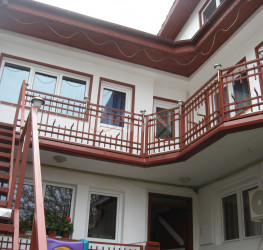 Casa, 8 rooms, 310 mp Bucuresti/Calea Calarasilor