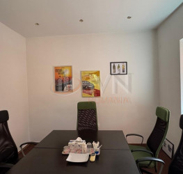Casa, 8 rooms, 332 mp Bucuresti/1 Mai