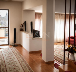 Casa, 8 rooms, 335 mp Ilfov/Balotesti