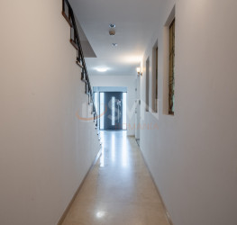 Casa, 8 rooms, 386.59 mp Bucuresti/Aparatorii Patriei