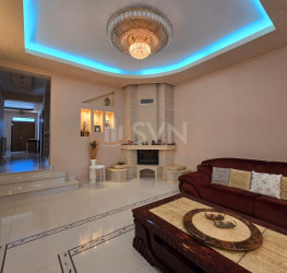 Casa, 8 rooms, 394 mp Bucuresti/Piata Alba Iulia