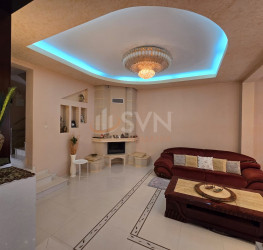 Casa, 8 rooms, 394 mp Bucuresti/Piata Alba Iulia