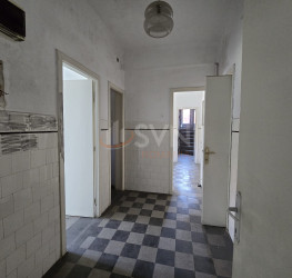 Casa, 8 rooms, 400 mp Bucuresti/Universitate (s1)