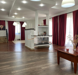 Casa, 8 rooms, 502.04 mp Ilfov/Caciulati
