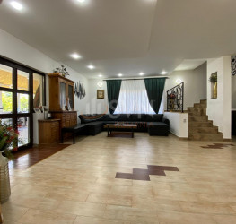 Casa, 8 rooms, 502.04 mp Ilfov/Caciulati