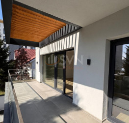 Casa, 8 rooms, 510 mp Bucuresti/Herastrau