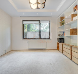 Casa, 8 rooms, 525 mp Bucuresti/Pipera