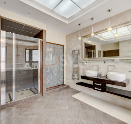 Casa, 8 rooms, 525 mp Bucuresti/Pipera