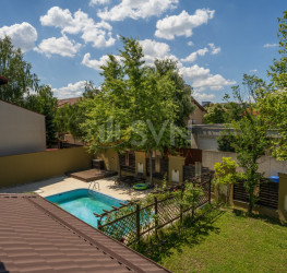 Casa, 8 rooms, 525 mp Bucuresti/Pipera
