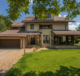 Casa, 8 rooms, 525 mp Bucuresti/Pipera