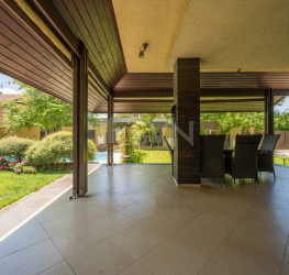 Casa, 8 rooms, 525 mp Bucuresti/Pipera