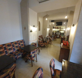 Casa, 9 camere, 214 mp Bucuresti/Piata Unirii (s3)