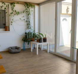 Casa, 9 camere, 264 mp Bucuresti/Baneasa