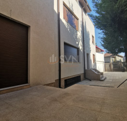 Casa, 9 camere, 320 mp Bucuresti/Calea Victoriei